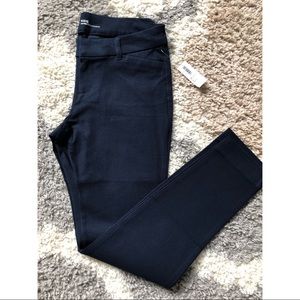 NWT Old Navy Pixie Pant in 6P